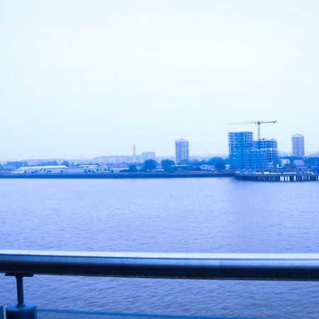 لندن Fezza Luxury Apartment المظهر الخارجي الصورة