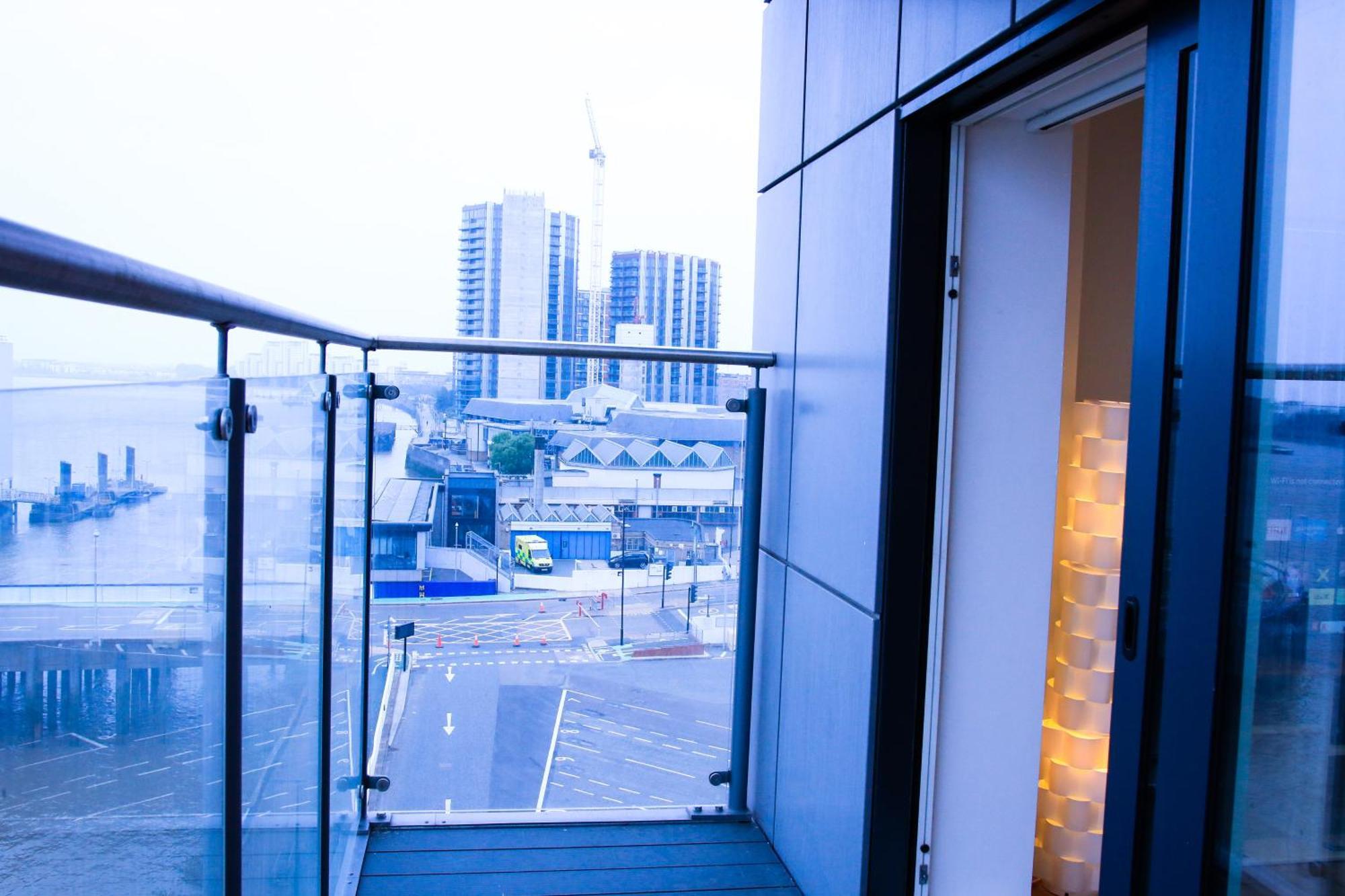 لندن Fezza Luxury Apartment المظهر الخارجي الصورة